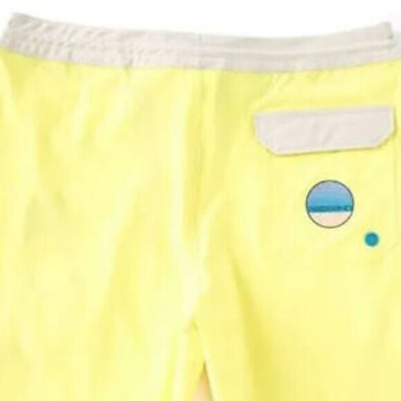 NEW Men's Redsand BoardShorts 9" Inseam Swim Shorts Voltage MSRP $64 - Picture 3 of 7